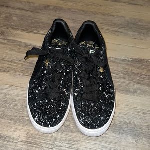 Mens US Size 8 Puma Suede